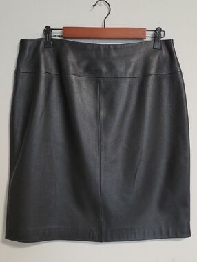 Black 100% Leather Pencil Skirt - Classic Women's Style By valerie